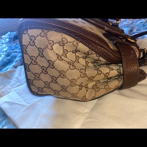 Gucci GG Running Canvas Medium Bag - Picture 4 of 12